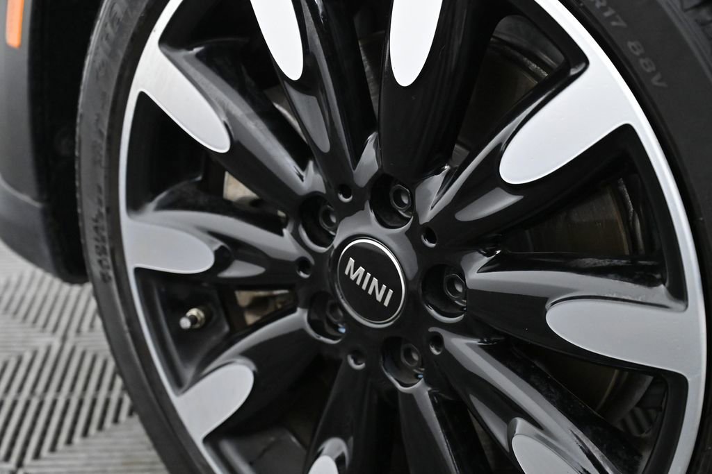 Certified 2024 MINI Cooper S image 29