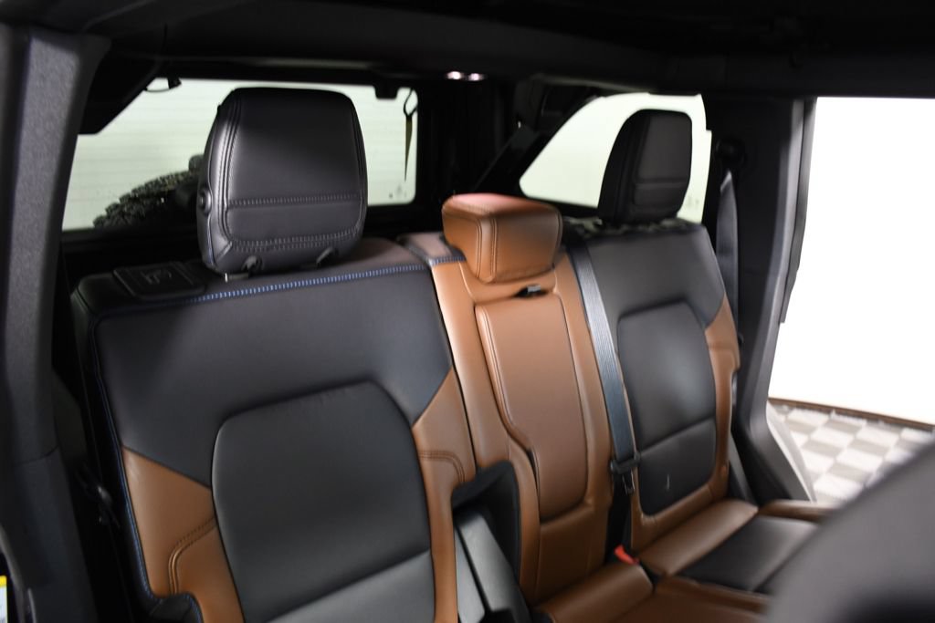 Used 2024 Ford Bronco Outer Banks AWD/4WD image 23