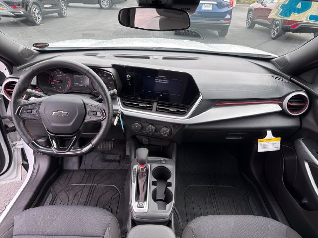 Certified 2024 Chevrolet Trax RS w/ Driver Confidence Package FWD image 12