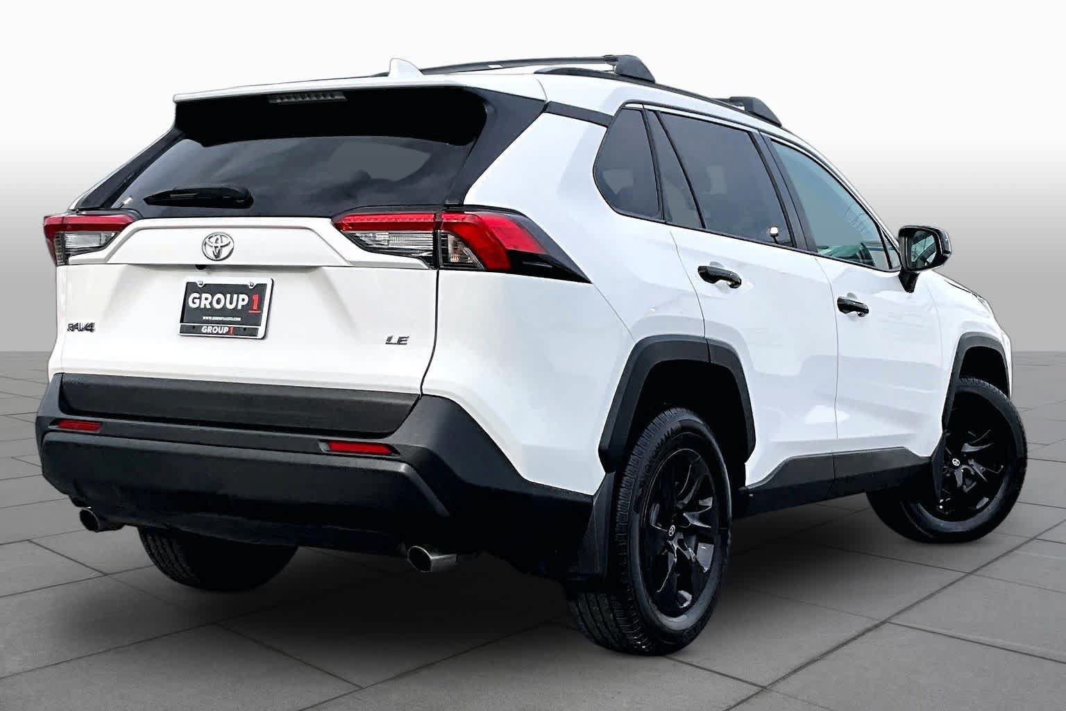 Used 2020 Toyota RAV4 LE w/ All Weather Liner Package FWD image 13