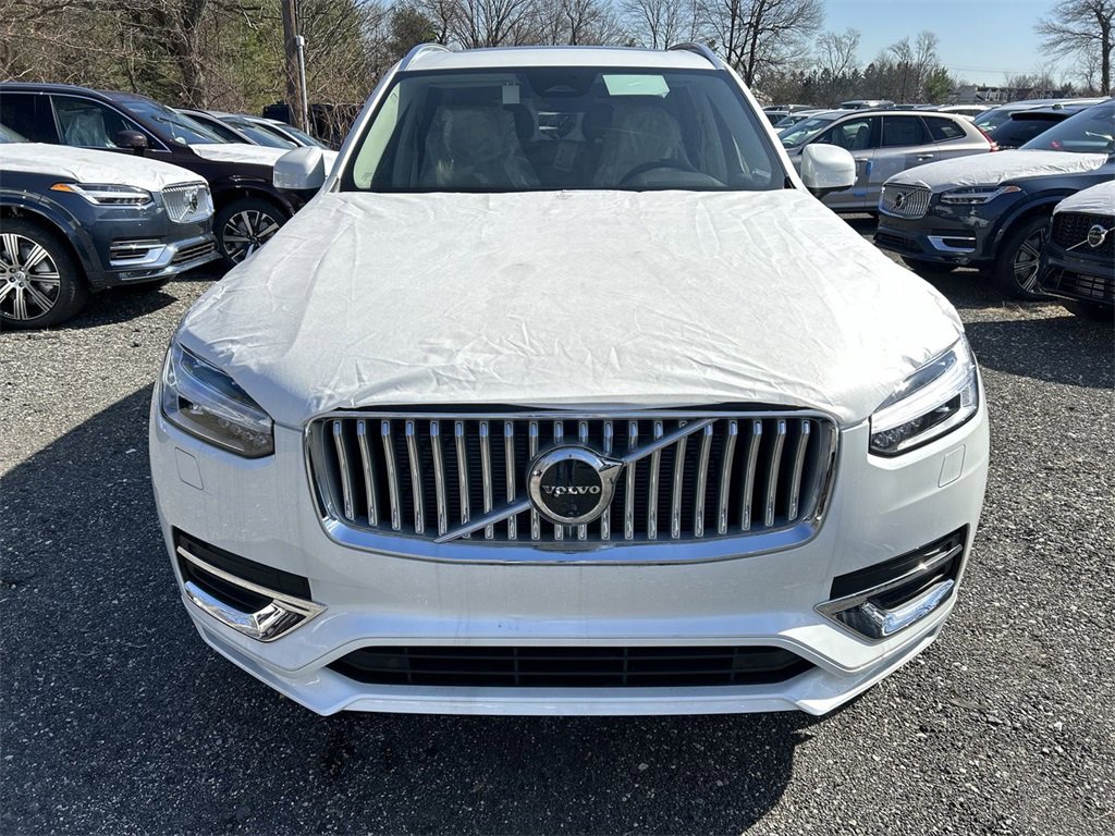 New 2025 Volvo XC90 B6 Plus w/ Protection Package Premier image 6