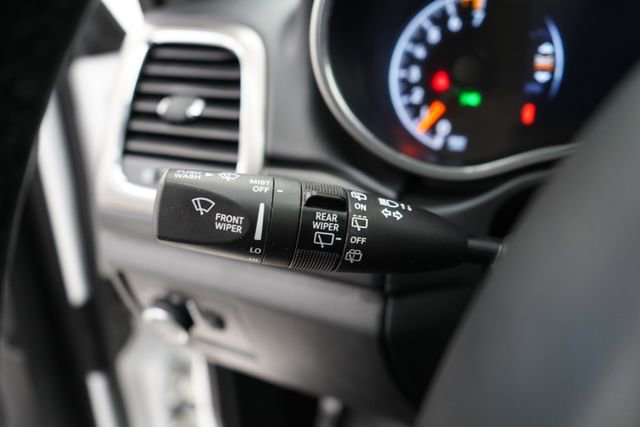Used 2020 Jeep Grand Cherokee Altitude image 18