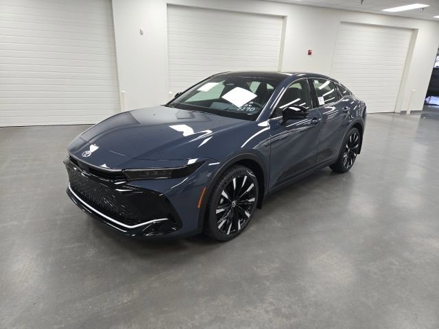 New 2026 Toyota Crown Platinum image 2