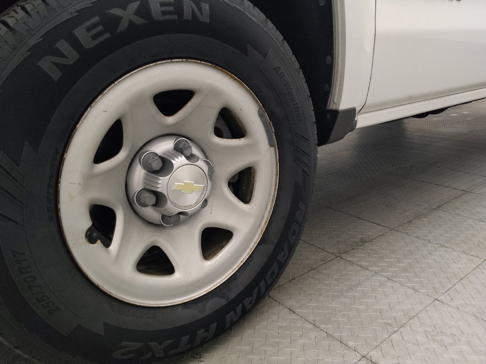 Used 2018 Chevrolet Silverado 1500 W/T RWD image 31