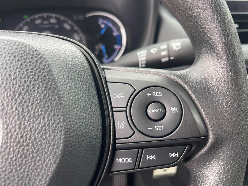 Used 2024 Toyota RAV4 LE AWD/4WD image 19