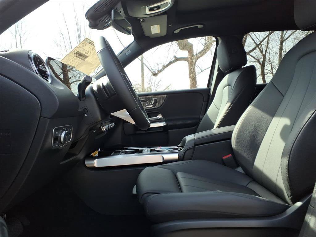 New 2026 Mercedes-Benz GLB 250 4MATIC image 20