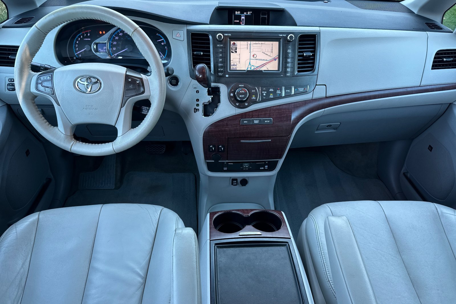 Used 2013 Toyota Sienna XLE w/ Premium Pkg FWD image 15