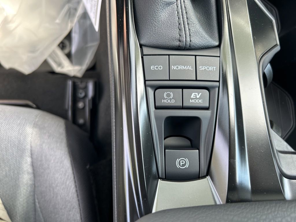 New 2026 Toyota Camry LE FWD image 7