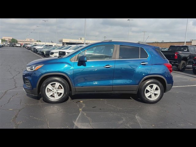 Certified 2020 Chevrolet Trax LT w/ LT Convenience Package FWD image 5