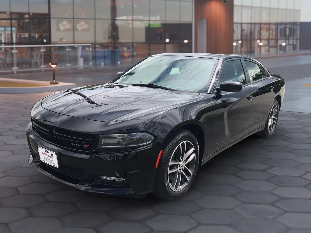 Used 2019 Dodge Charger SXT AWD/4WD image 6