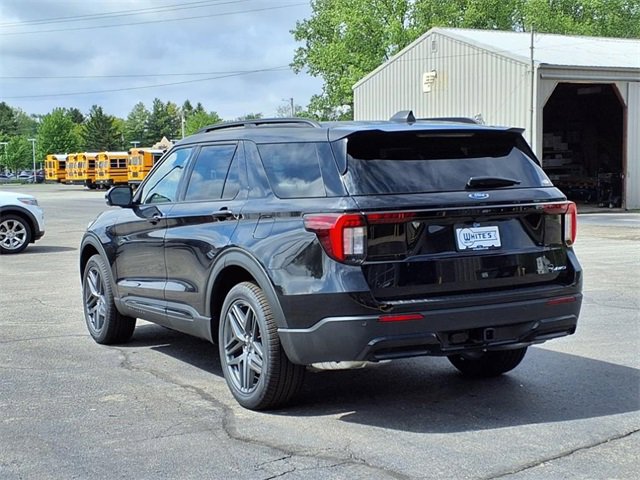 New 2025 Ford Explorer ST-Line w/ Premium Package image 5