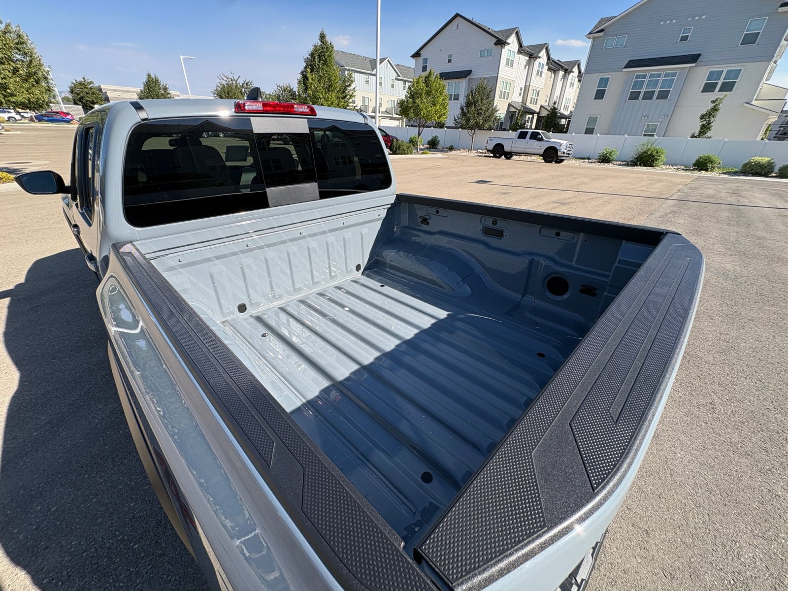 Used 2024 Nissan Frontier PRO-4X w/ Technology Package AWD/4WD image 34