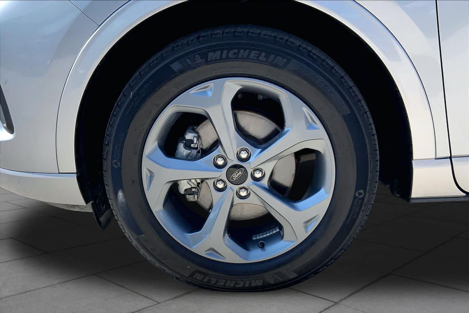 Used 2024 Ford Escape ST-Line AWD/4WD image 11