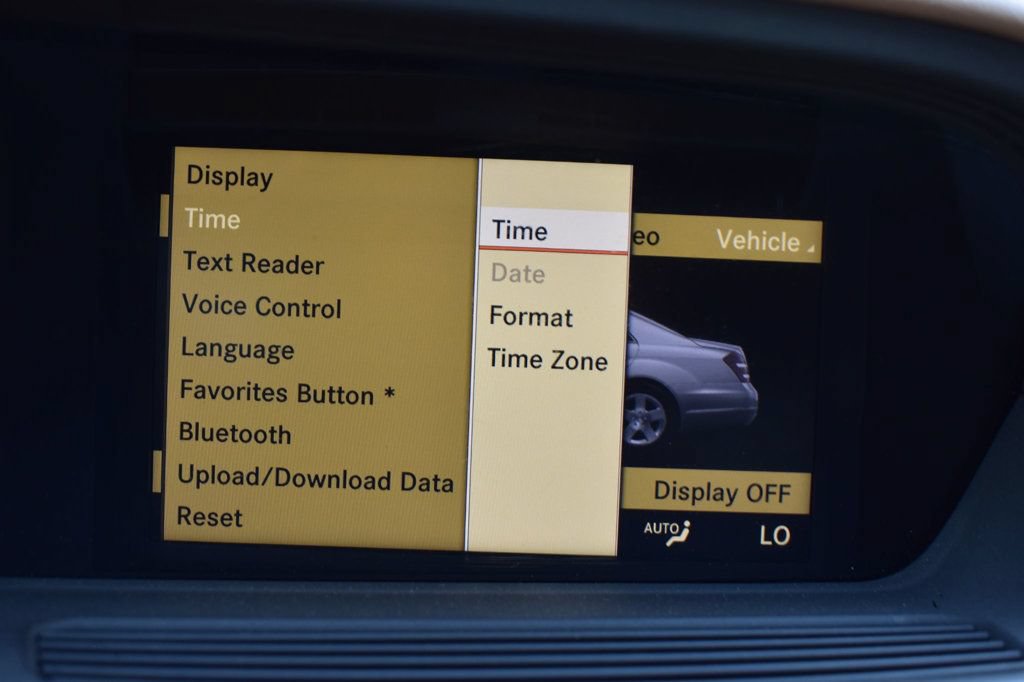 Used 2010 Mercedes-Benz S 400 image 27