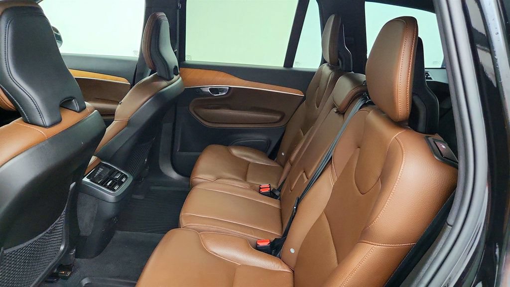 Used 2022 Volvo XC90 T6 Momentum w/ Advanced Package AWD/4WD image 19