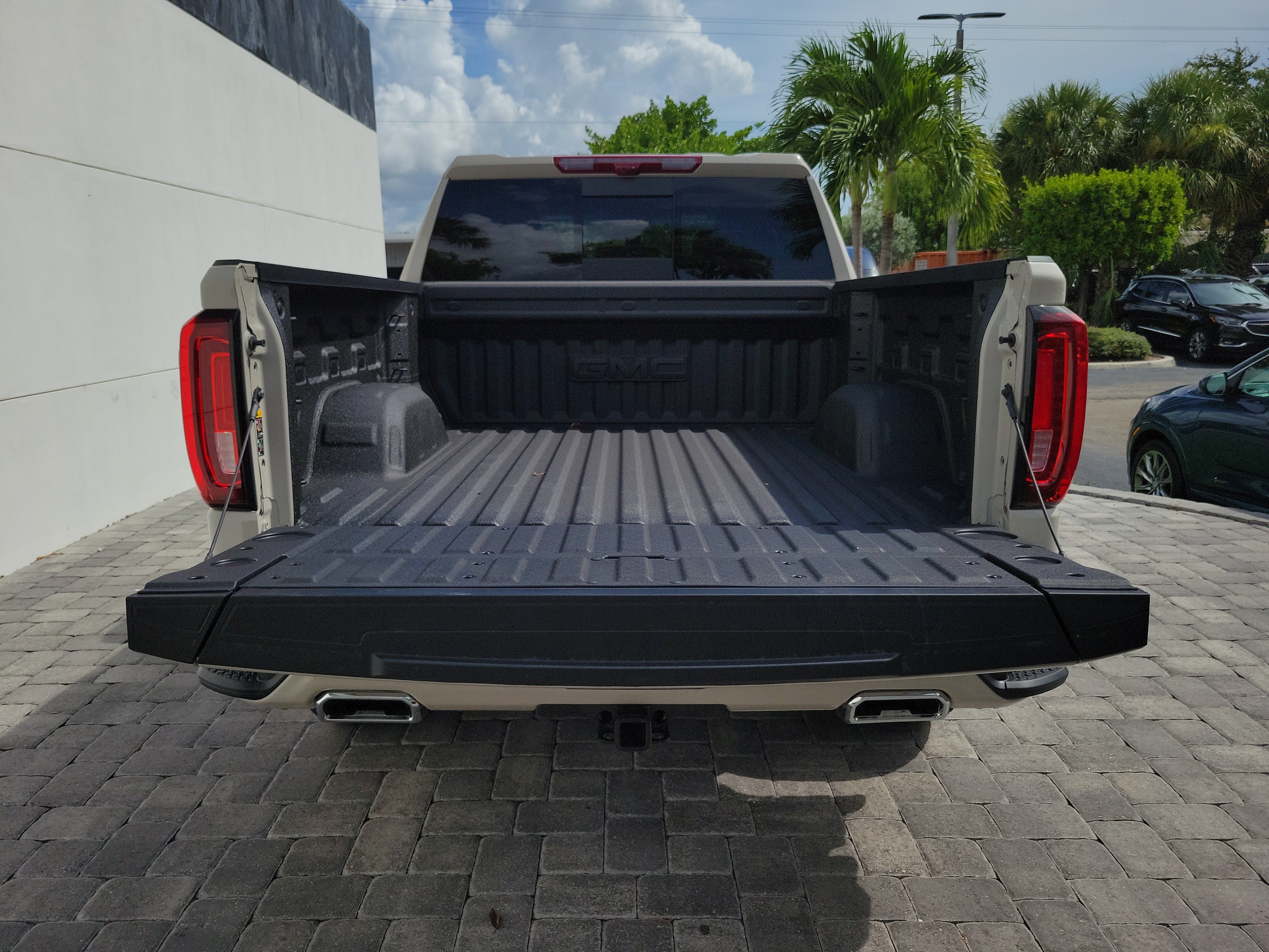 New 2026 GMC Sierra 1500 Denali w/ Technology Package AWD/4WD image 10