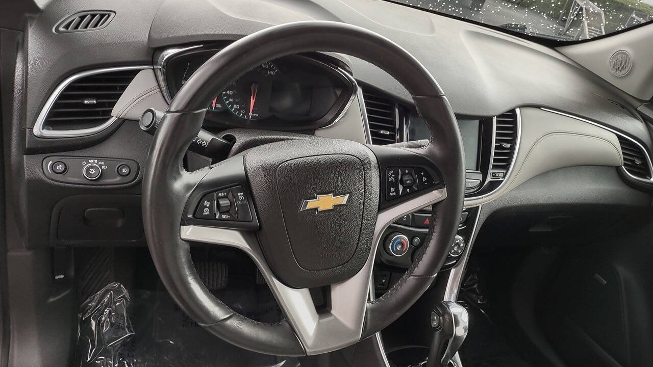 Used 2020 Chevrolet Trax Premier FWD image 13