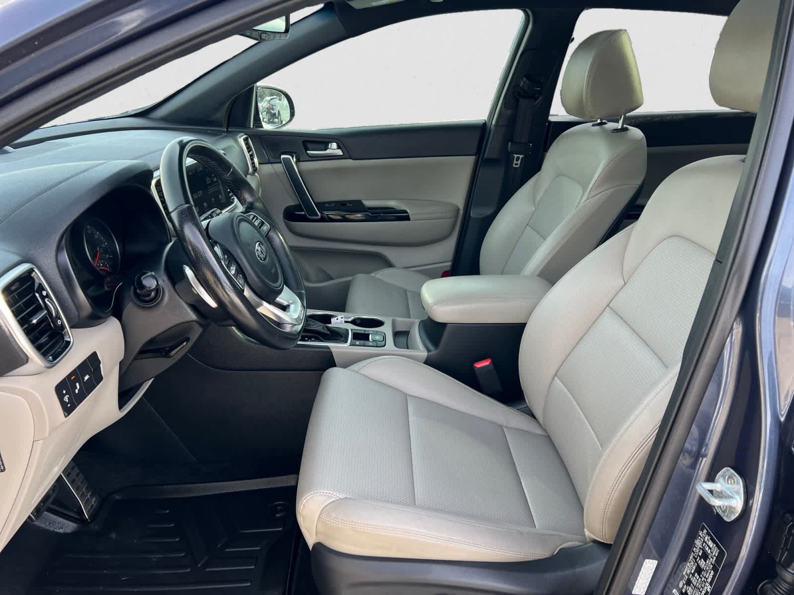 Used 2020 Kia Sportage S w/ S Premium Package FWD image 16