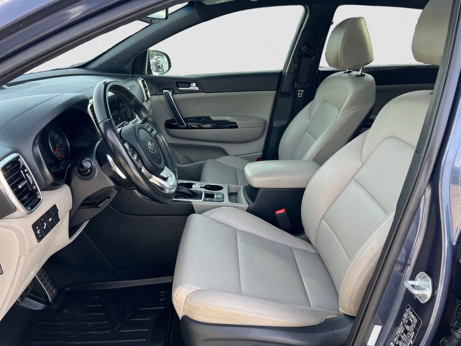 Used 2020 Kia Sportage S w/ S Premium Package FWD image 16
