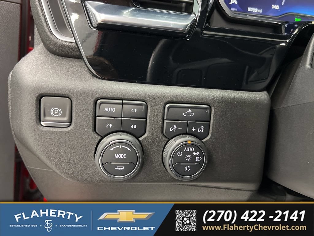 Used 2024 Chevrolet Silverado 3500 LT w/ Convenience Package AWD/4WD image 24