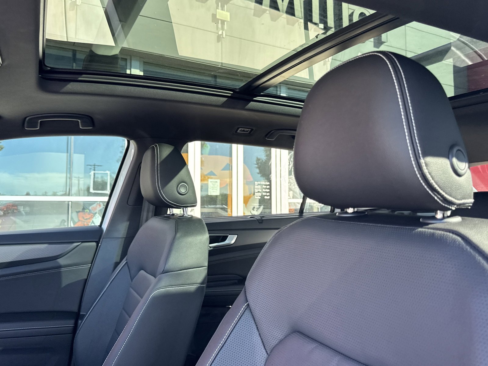 New 2026 Volkswagen Atlas Cross Sport SEL image 15