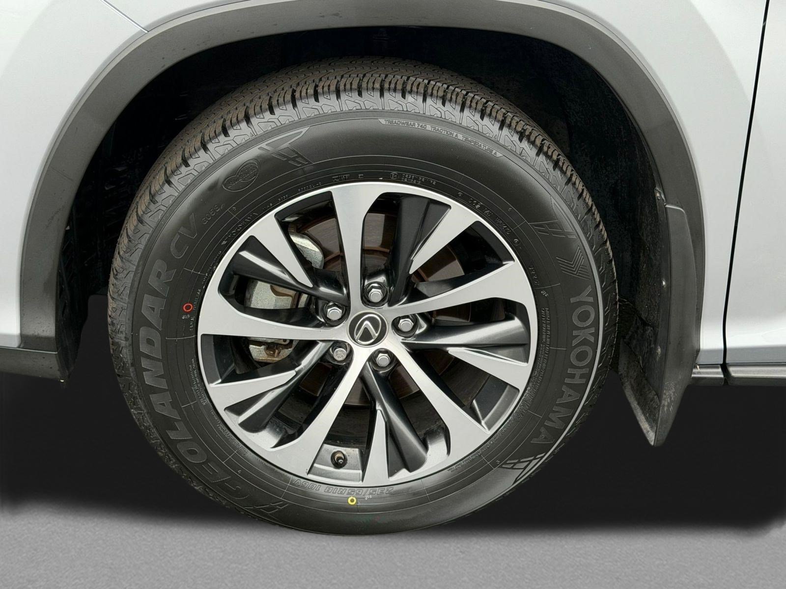 Certified 2022 Lexus RX 350L Premium w/ Premium Package AWD/4WD image 13