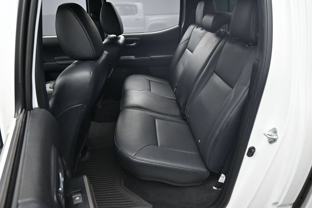 Used 2023 Toyota Tacoma Limited AWD/4WD image 12