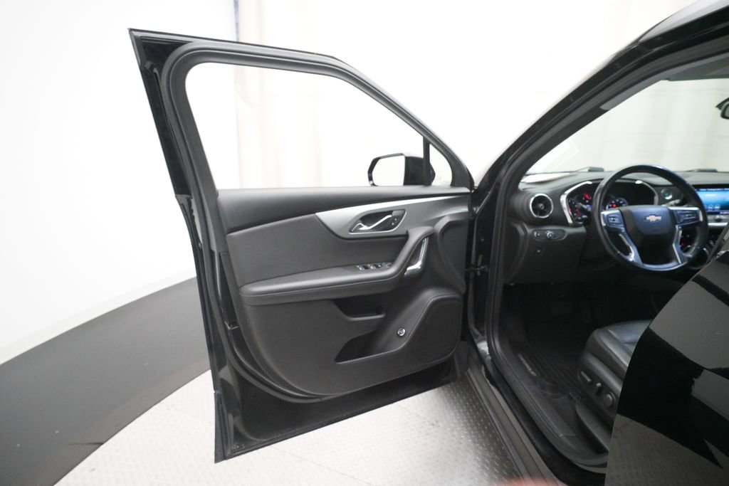 Used 2020 Chevrolet Blazer LT image 26