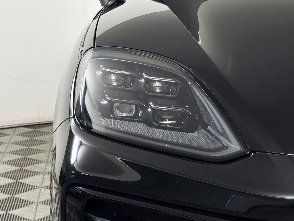 Certified 2026 Porsche Cayenne S AWD/4WD image 11