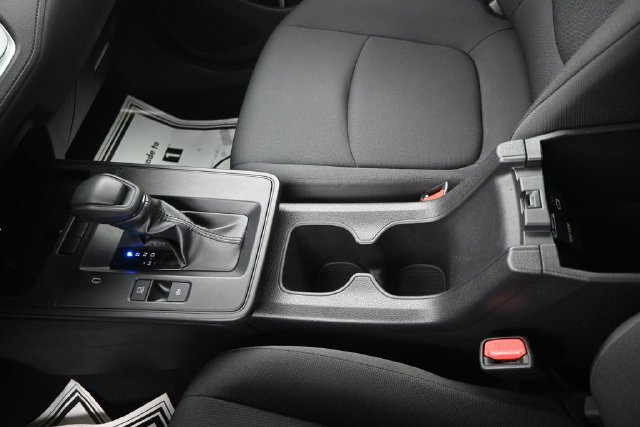 Used 2026 Toyota Corolla Cross LE FWD image 18