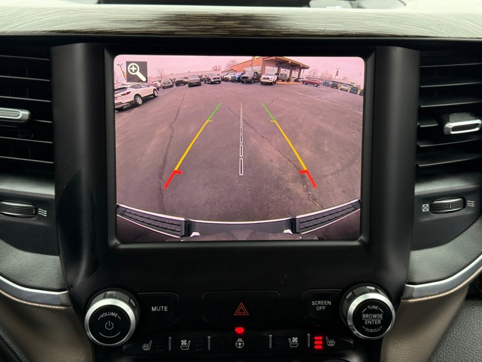 Used 2019 RAM 1500 Laramie image 25