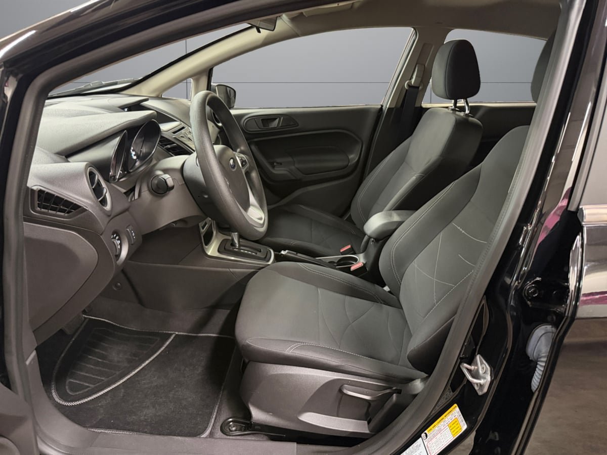 Used 2019 Ford Fiesta SE FWD image 10