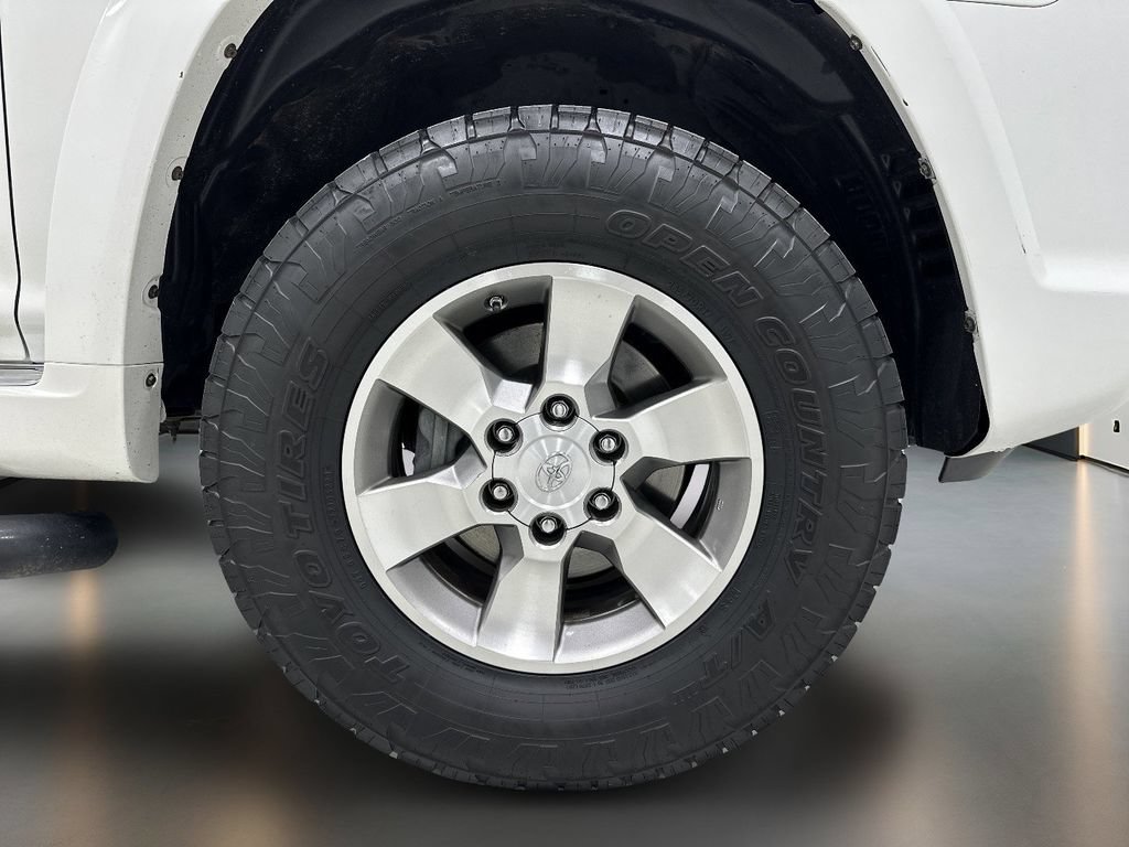 Used 2012 Toyota 4Runner SR5 w/ Convenience Pkg RWD image 10