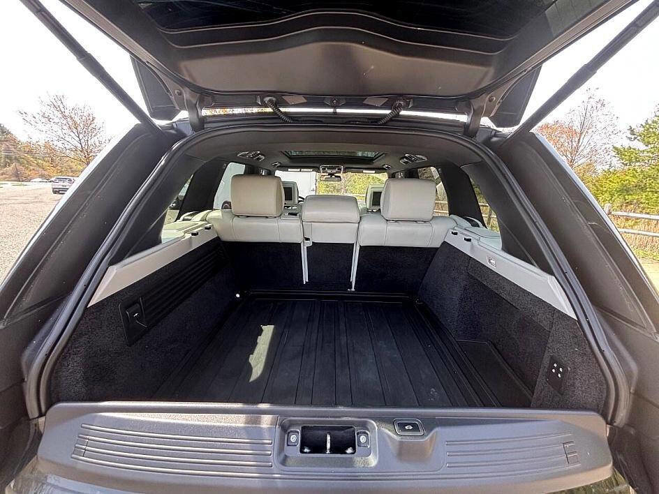 Used 2016 Land Rover Range Rover Supercharged image 21