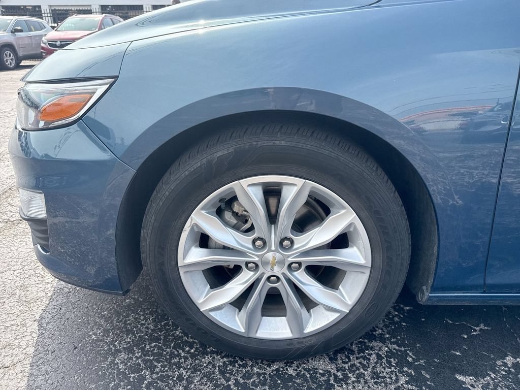 Used 2025 Chevrolet Malibu LT FWD image 32