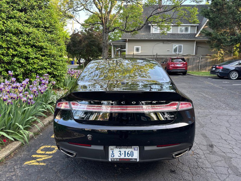 Used 2016 Lincoln MKZ Reserve w/ Equipment Group 300A Reserve AWD/4WD image 9