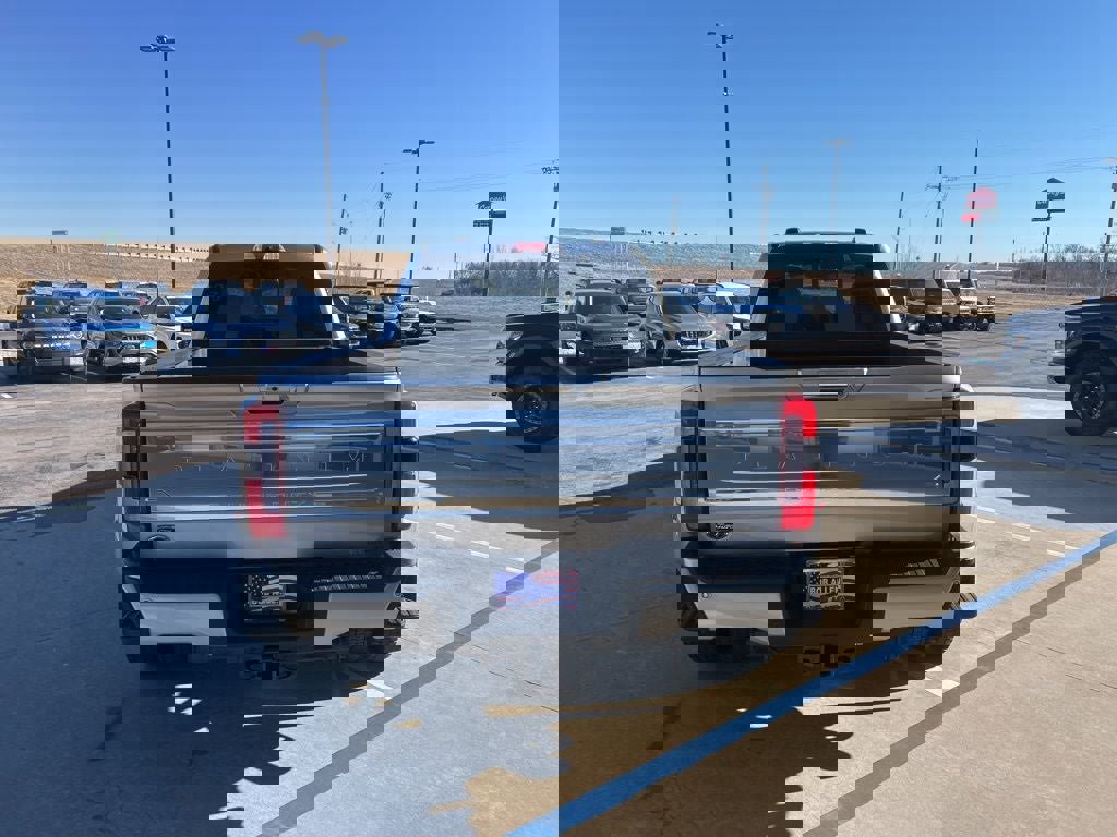 Used 2024 Ford F450 Platinum w/ FX4 Off-Road Package image 4