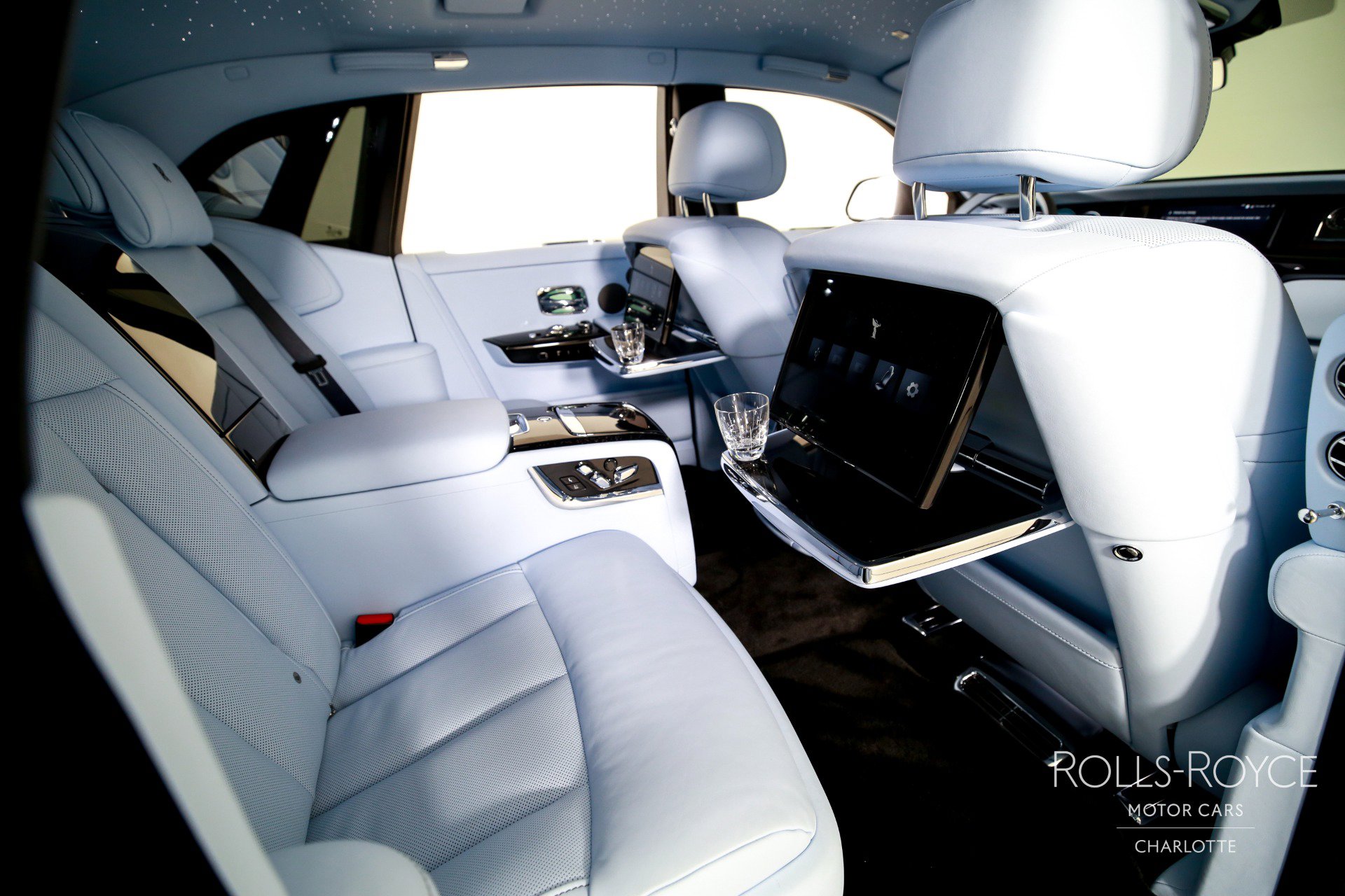 New 2026 Rolls-Royce Phantom Sedan image 30