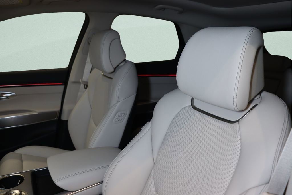 New 2026 Genesis GV70 2.5T Select image 7