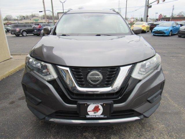 Used 2019 Nissan Rogue SV image 2