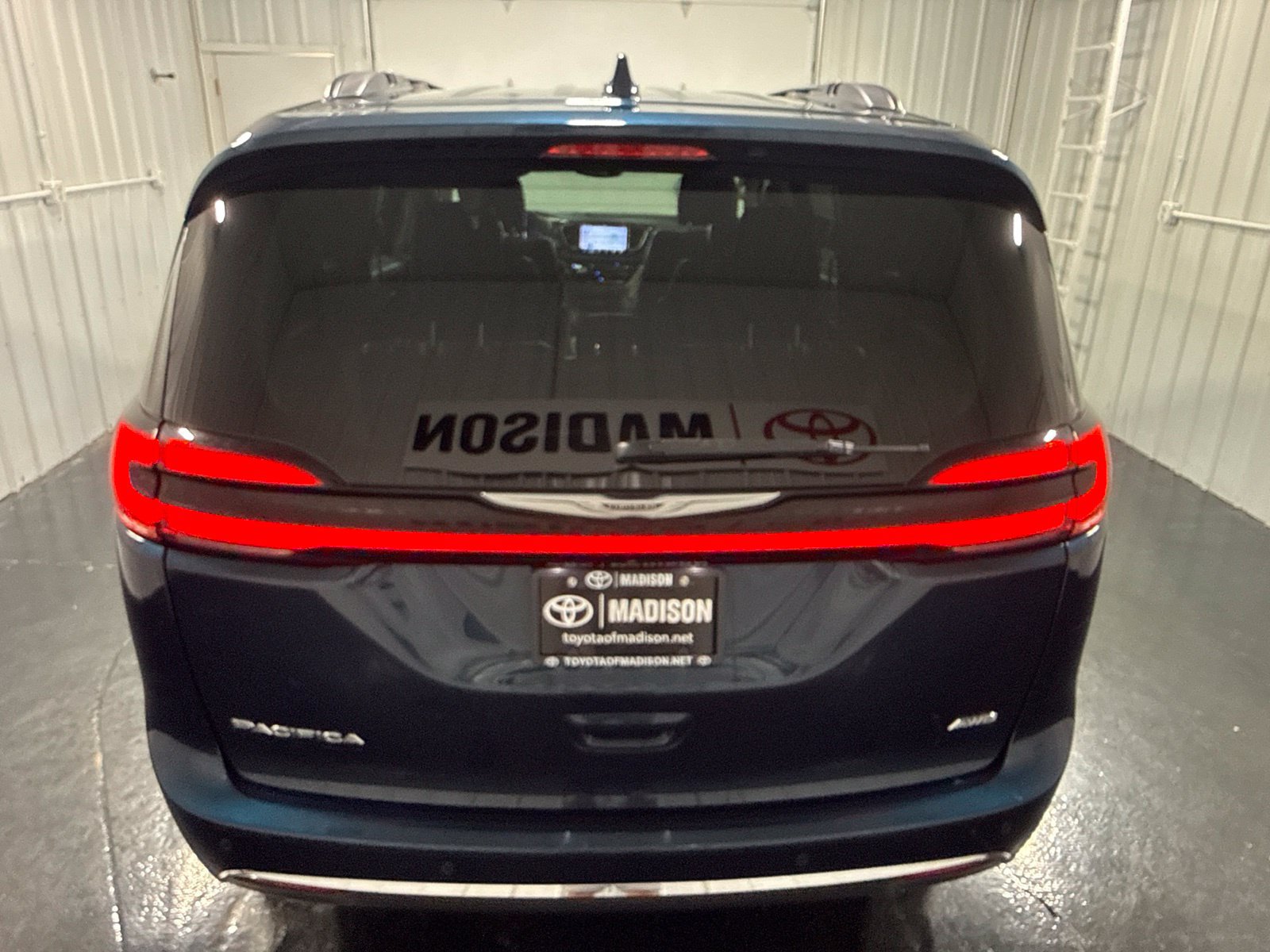 Used 2022 Chrysler Pacifica Touring-L AWD/4WD image 52