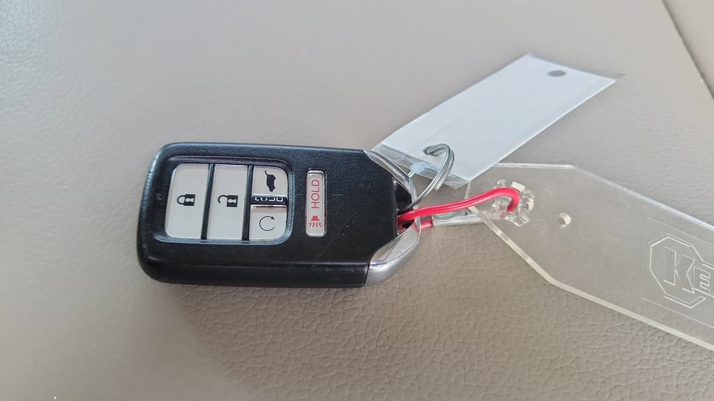 Used 2021 Honda Pilot Touring image 25