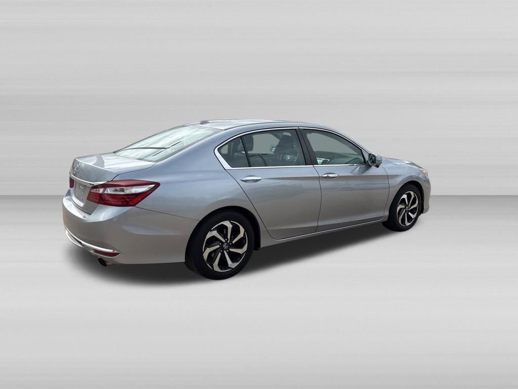 Used 2017 Honda Accord EX-L image 3