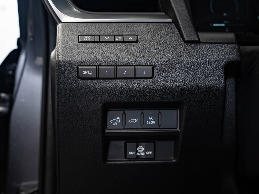 Certified 2026 Lexus GX 550 w/ Accessory Package (2T) AWD/4WD image 43