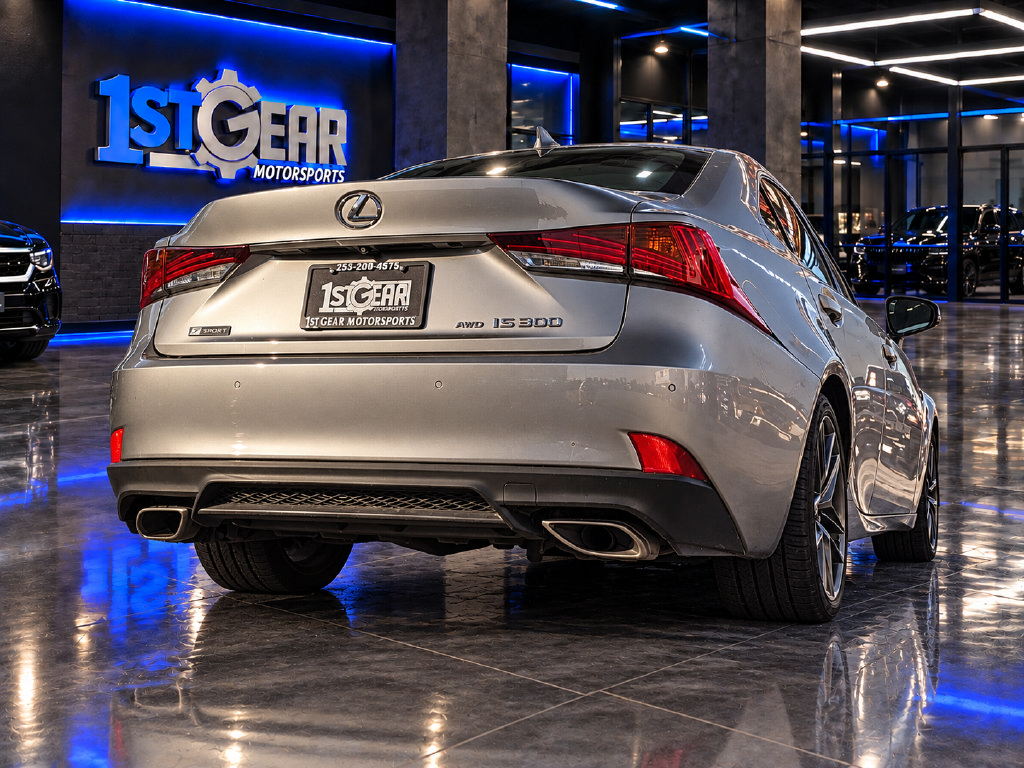 Used 2018 Lexus IS 300 AWD image 11