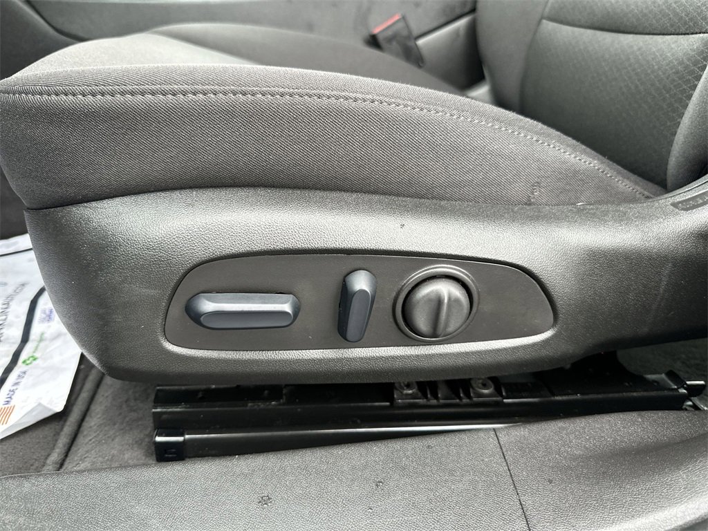 Used 2024 Chevrolet Malibu LT image 12