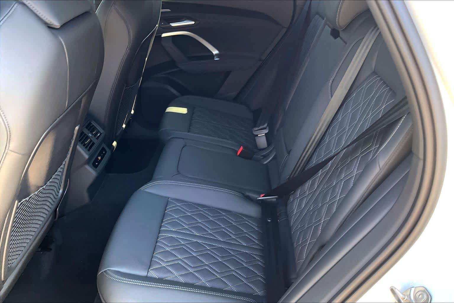 New 2026 Audi SQ5 Prestige AWD/4WD image 17