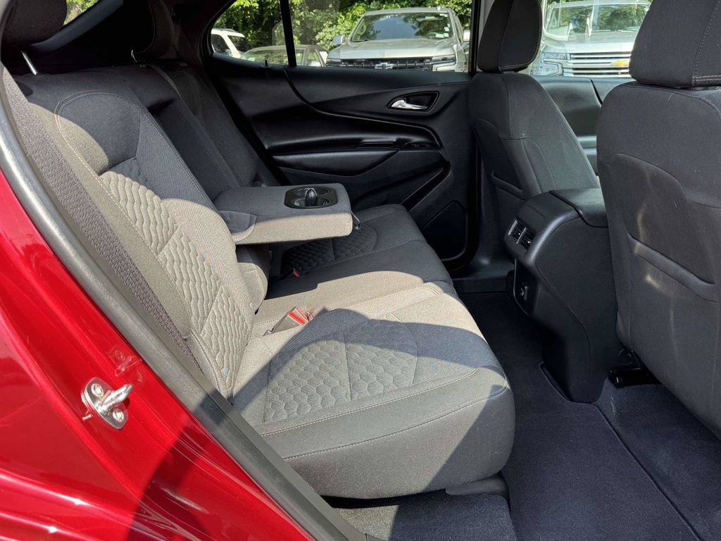 Used 2020 Chevrolet Equinox LT w/ Driver Convenience Package FWD image 17