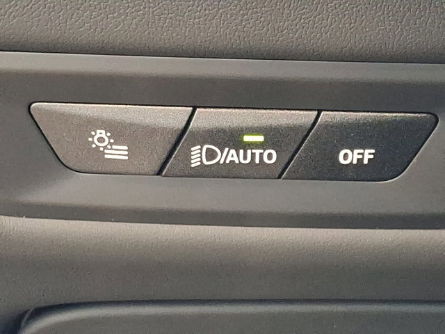 Used 2026 BMW X5 M Competition w/ Executive Package image 26