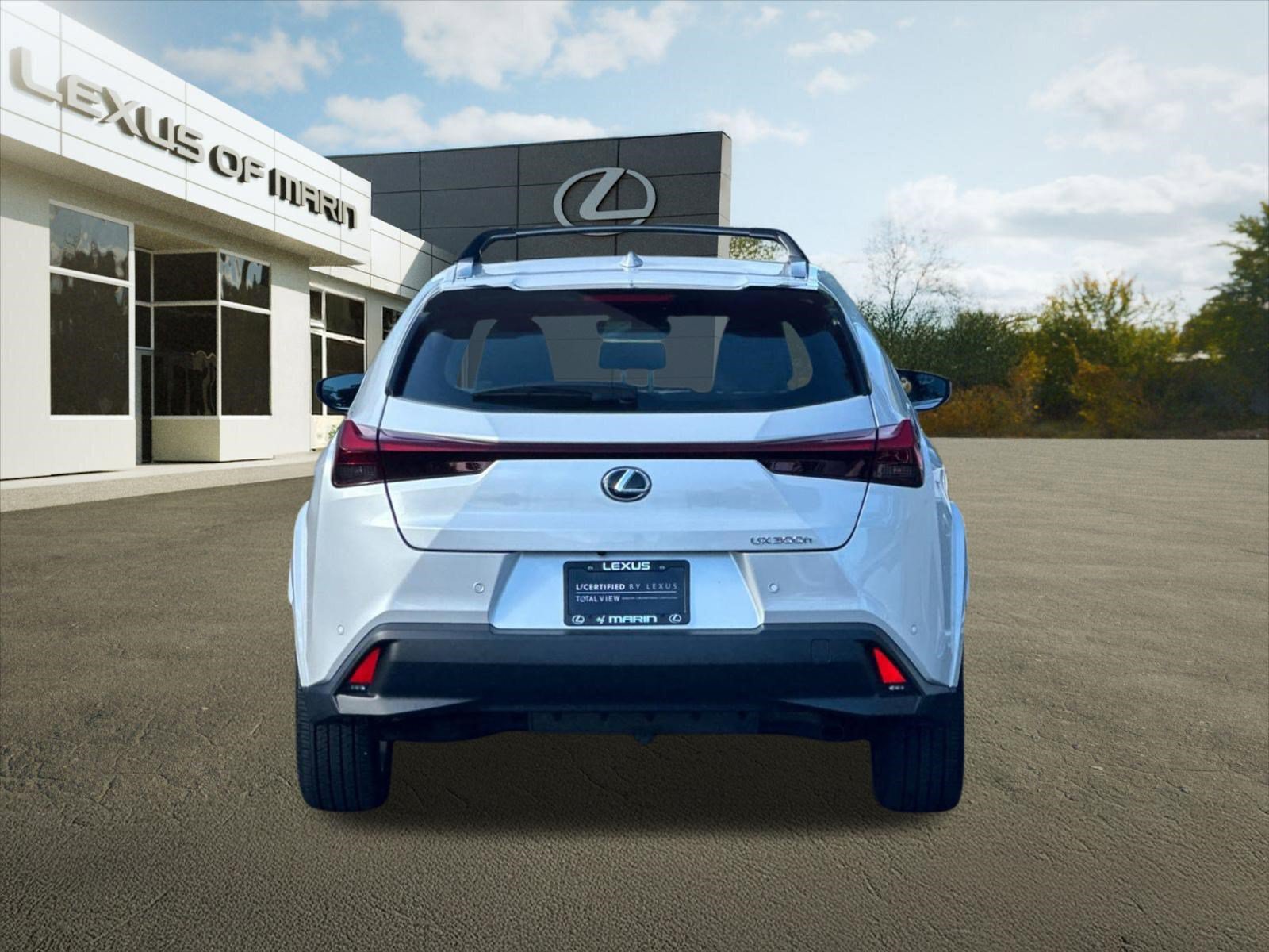 Used 2025 Lexus UX 300h FWD w/ Accessory Package (Z2) image 9